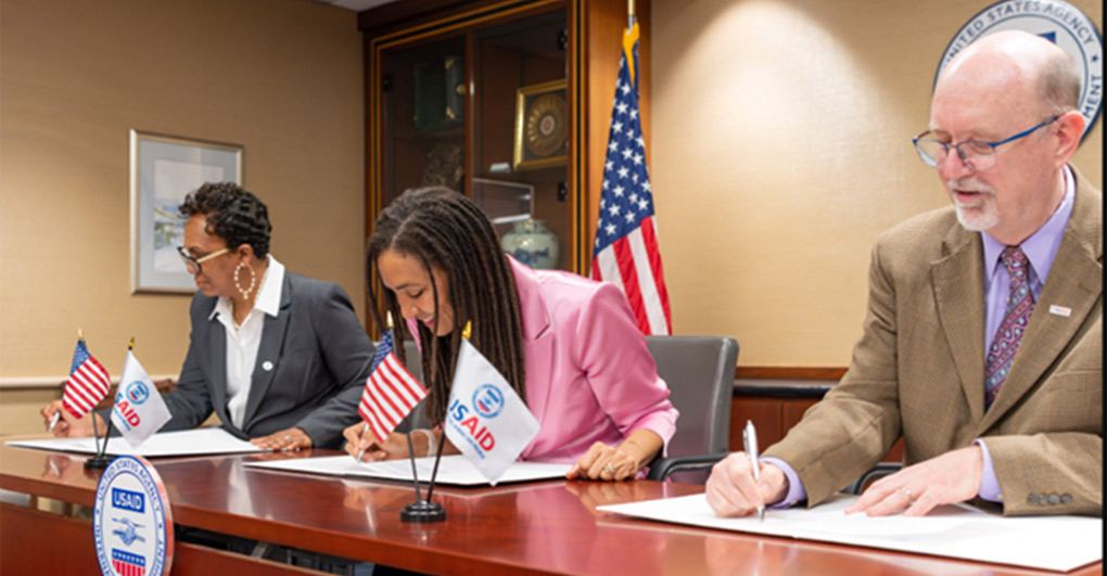 AFGE Local 1534, USAID Sign Charter Establishing Labor Management Forum